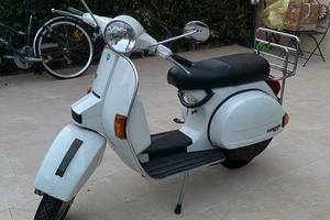 Vespa Px125E