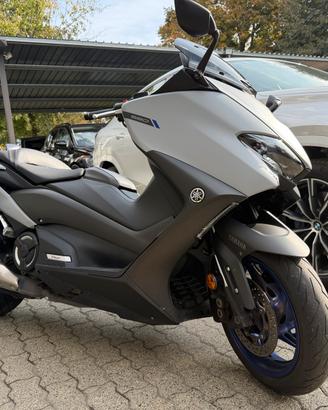 Yamaha t max 560 limited