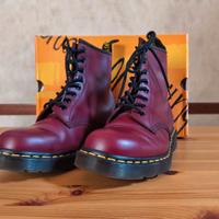 Dr. Martens stivaletti stringati 1460 numero 39