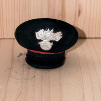 Berretti Carabinieri e Polizia