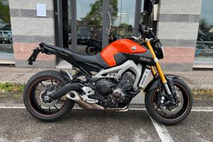 YAMAHA MT09