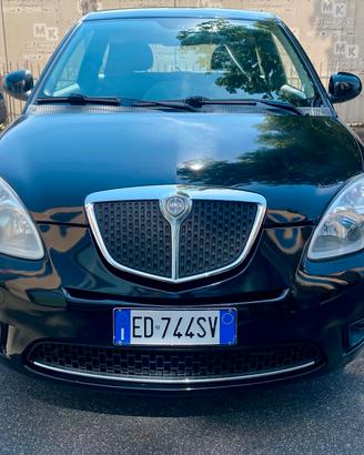 Lancia Ypsilon 1.3 MJT 75 CV Platinum GARANZIA
