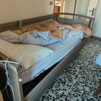 Letto elettrico per anziani