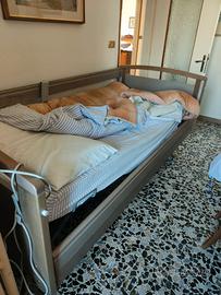 Letto elettrico per anziani