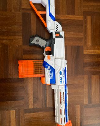 Fucile della nerf retaliator elite