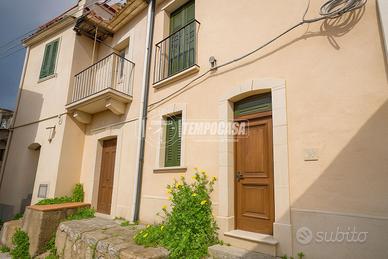 Soluzione indipendente zona tranquilla!!