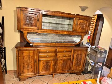 Credenza in legno massiccio