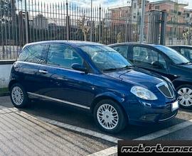 Lancia Ypsilon 1.2 Oro Giallo