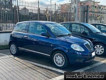 Lancia Ypsilon 1.2 Oro Giallo