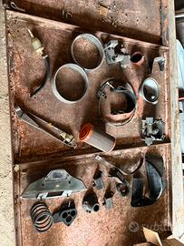 pezzi sfusi ed originali della Fiat 500 d’epoca