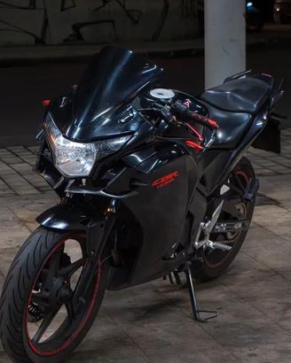 Honda CBR 125r (descrizione) 