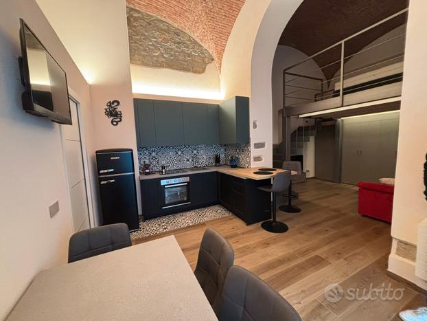 Bergamo stupendo loft disponibile con posto auto