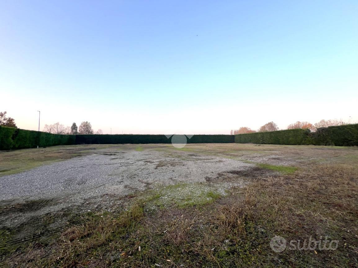 TER. RESIDENZIALE A ACQUANEGRA SUL CHIESE - Vista 2