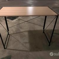 Tavolo/scrivania in acciaio e legno