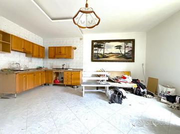 2 LOCALI A CASORIA