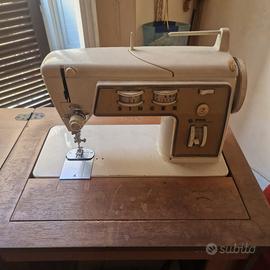 Macchina per cucire singer 700 antica