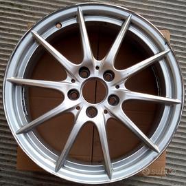Mercedes classe A cerchio OEM A2464010102 9765