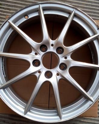 Mercedes classe A cerchio OEM A2464010102 9765
