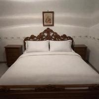 Letto Matrimoniale e comodini