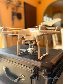 DJI Phantom 3 Professional 4K + 2 batterie + 2Case