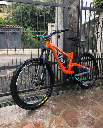 Bici enduro gt sensor x pro 