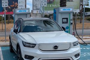 VOLVO XC40 RECHARGE -  FULL ELETTRICA + TETTO