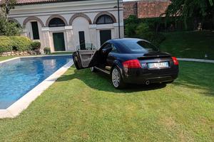 AUDI TT TURBO KM 79000