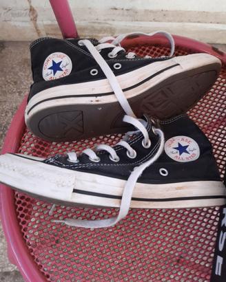 Converse nere taglia 36