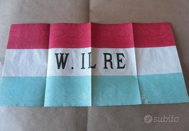 Rare bandierine  del ventennio  in carta  telata