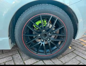 Cerchi in lega da 16 con gomme da neve