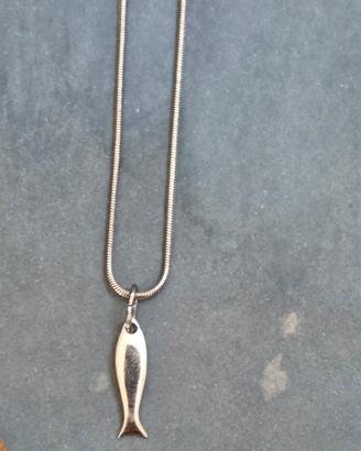 Collana in argento 925 e ciondolo a forma di pesce