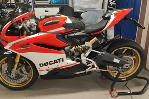 Ducati Panigale 959 corse super accessori racing