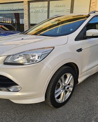 Ford Kuga 2.0 TDCI 180 CV S&S 4WD Powershift Titan