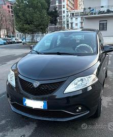 LANCIA Y