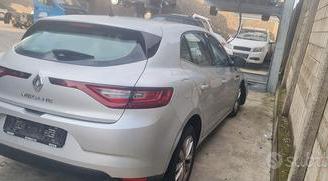 Ricambi Renault Mégane IV Zen 110 CV 2016 portiera