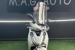 Honda SH 125 SPORT