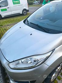 Fiesta Ford Titanium Gpl