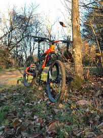 Bicicletta mtb enduro Commencal AM