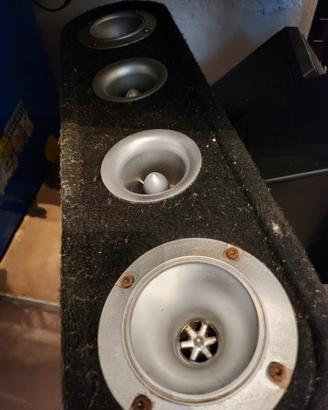 subwoofer e casse annesse 