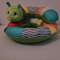 Bruco cuscino Infantino tummy time