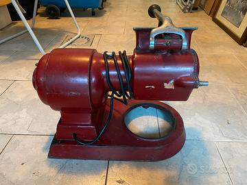 Grattugia industriale funzionante