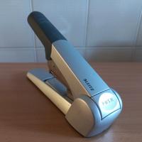 Pinzatrice / cucitrice uso ufficio