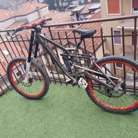 Kona downhill