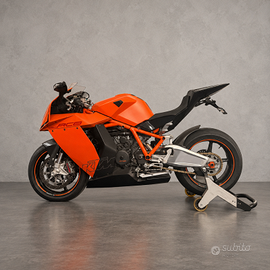 KTM 1190 RC8 La prima superbike KTM