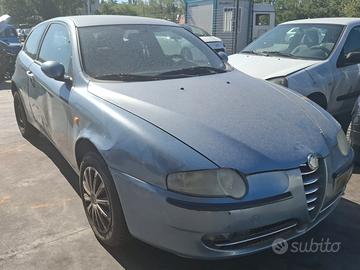 ALFA ROMEO 147 per ricambi usati
