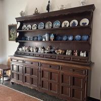 Piattaia/credenza con alzata in legno massello