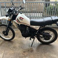 Yamaha XT 550