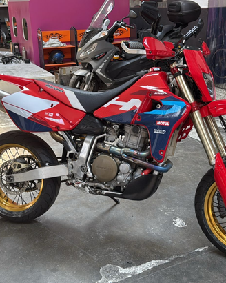 Honda XR 650 R doppia omologazione motard/enduro