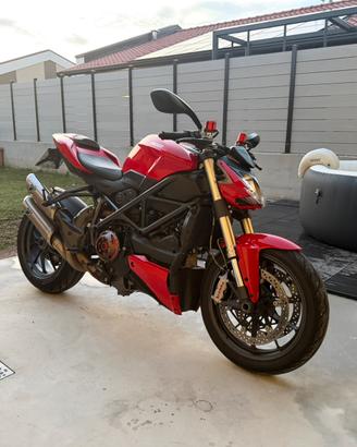 DUCATI STREETFIGHTER 1098 - PARI AL NUOVO