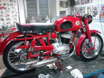 Moto Beta 125 d’epoca – anni ’50 – restaurata